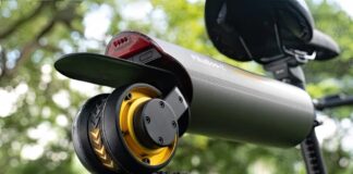 Turns Any Bike Into an E-Bike in 30 Seconds Turns Any Bike Into an E-Bike in 30 Seconds