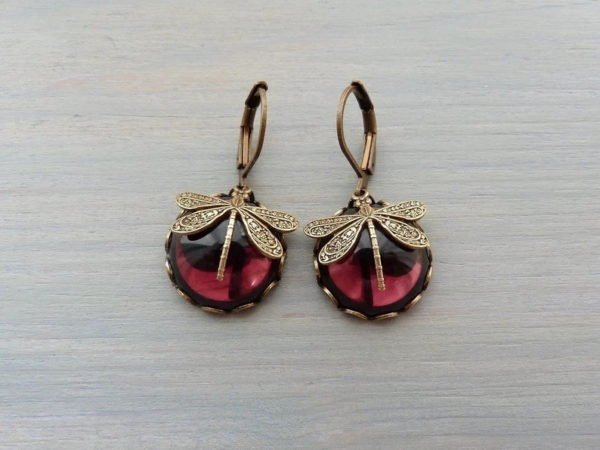 Hanging Vintage Pendant Earrings - Image 9