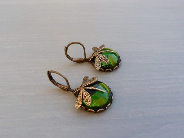 Hanging Vintage Pendant Earrings - Image 7