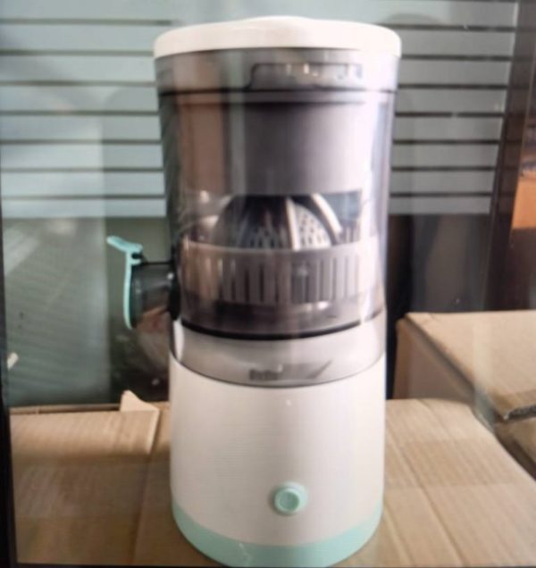 USB Portable  Rechargeable Electric Juicer Mixer Extractor - Image 6